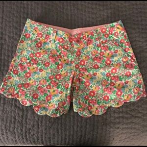 Lilly Pulitzer Shorts - Size 00